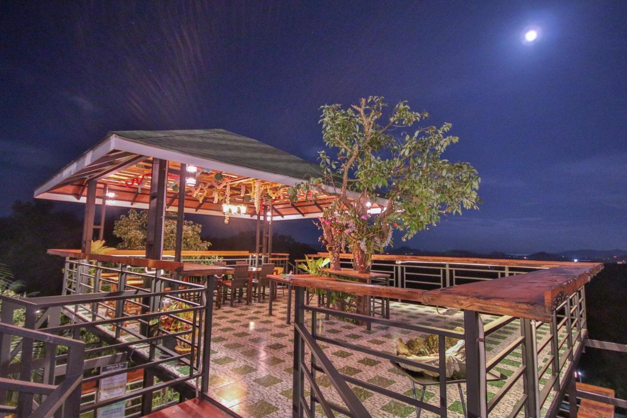 Happy Mountain Airport Resort Nai Yang Exterior foto