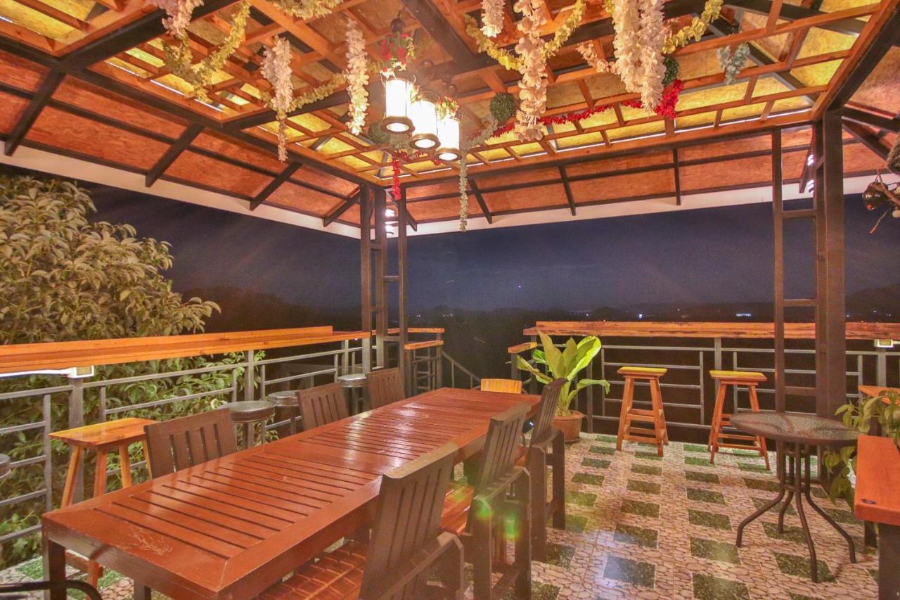 Happy Mountain Airport Resort Nai Yang Exterior foto