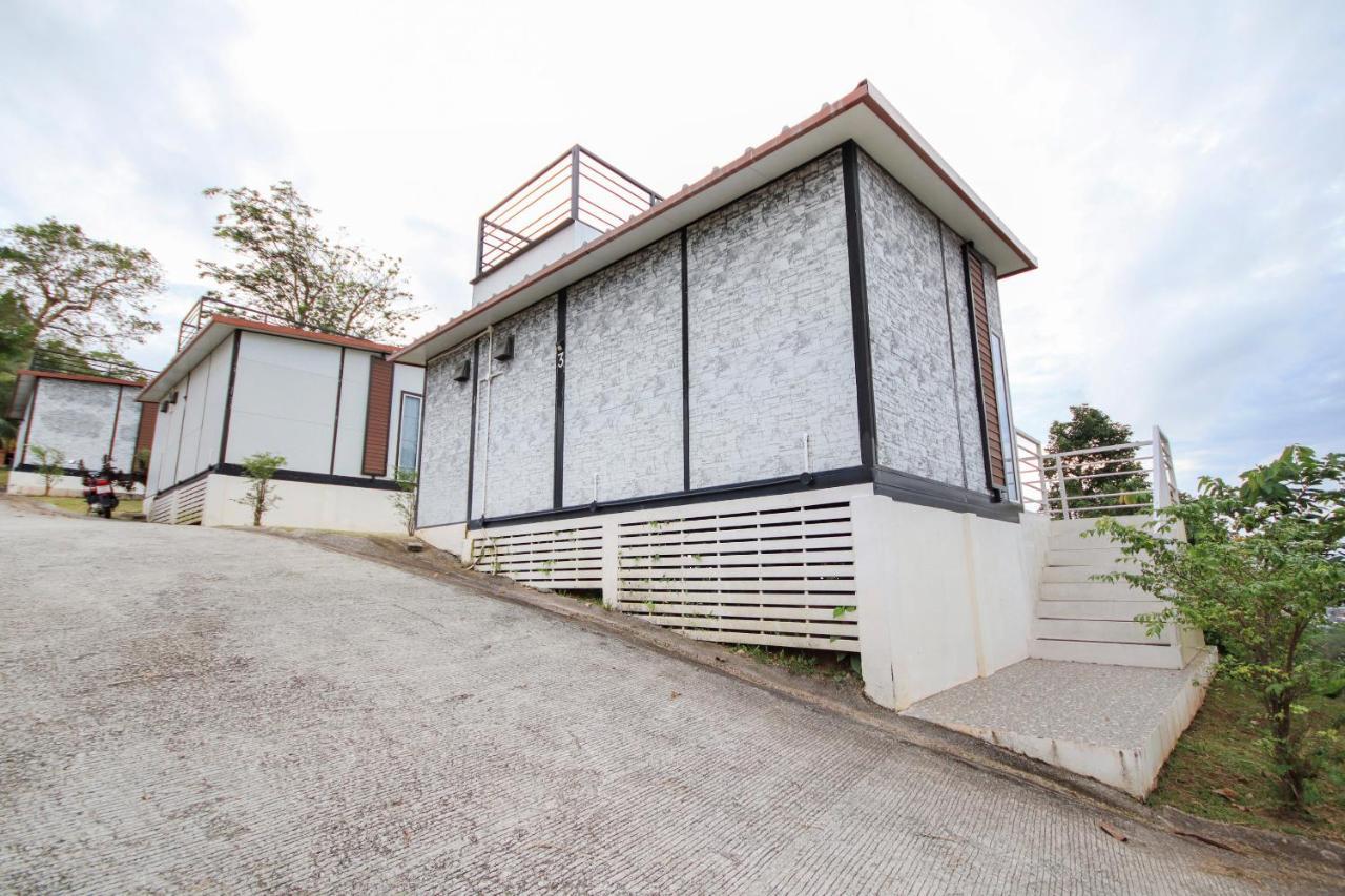 Happy Mountain Airport Resort Nai Yang Exterior foto