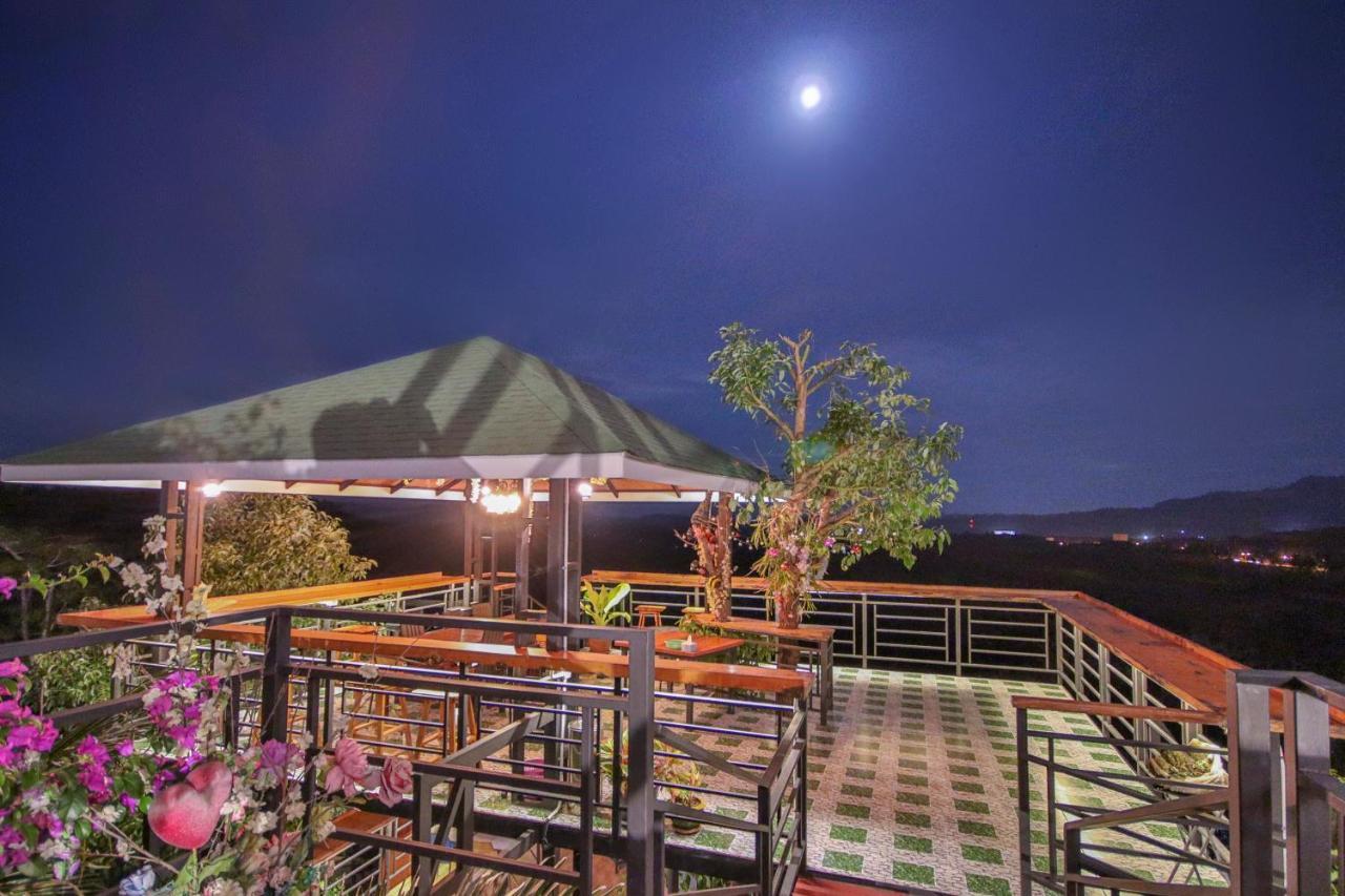 Happy Mountain Airport Resort Nai Yang Exterior foto
